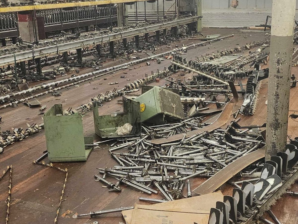 Warehouse Reconfiguration