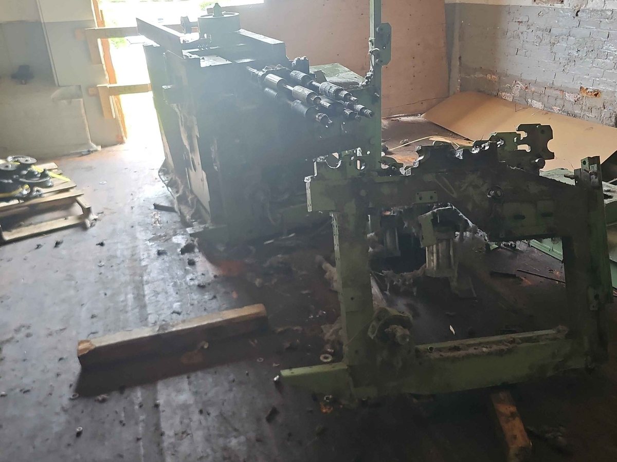 Structural demolition machinery